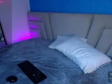 Freechat missloise on Chaturbate