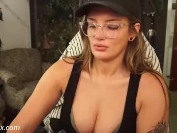 poppysux — GOAL: tits out!!!!! #bigboobs #curvy #bigass #bigtits [521 tokens remaining]