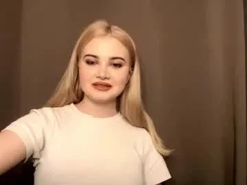 rendasweene — Goal: feel my boobs and I will kiss you Kira nice to meet ya! #shy #new #18 #young #blonde [20 tokens remaining]