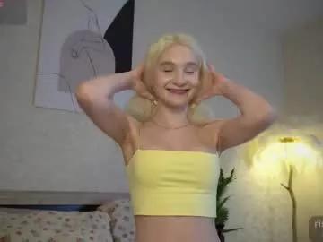 risingdawnn on Chaturbate 