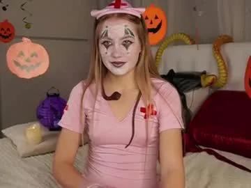 roxanelan — GOAL: MAKE MY ASS RED  Hi, I'm new here! Let's start having fun? #shy #18 #new #teen #skinny [104 tokens remaining]