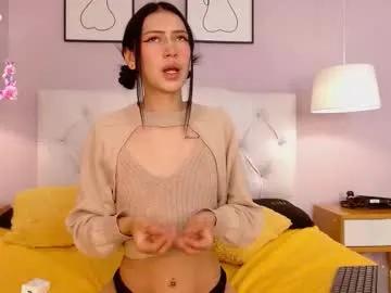 sara17_ on Chaturbate 