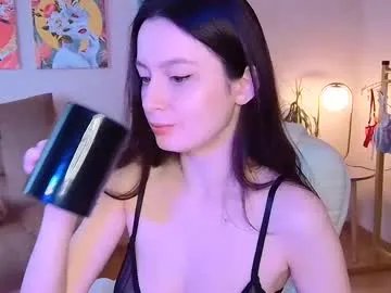 sensuallucy233 on Chaturbate 