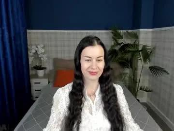 stella_leonn