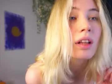 sunnybish — Goal: Suck my little finger Hello,I'm Kelly,I'm #new here, Im #18 years old, yes  #smallboobs  also  Im use #lovense and my body really #skinny Lets play! [19 tokens remaining]