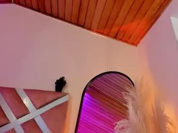 Avatar of violetcollins_