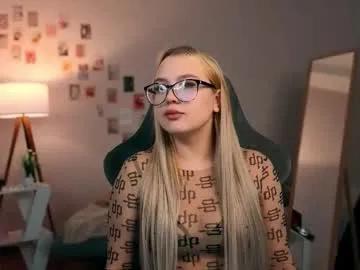 Avatar of yourjullymoon