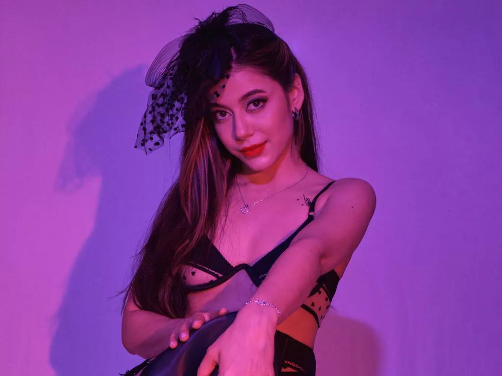 LiveJasmin JessieLiu is Freechat JessieLiu — I love ignoring people who don't add up and can't play at my level... but what really turns me on is getting lost in the company of someone who knows how to provoke me with intelligence and attitude. There's nothing more exciting than a connection...