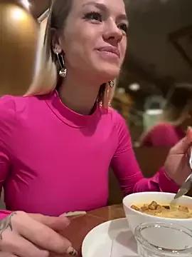 Avatar of -Sexy_Barbie-