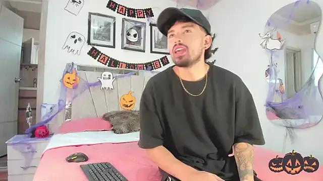 StripChat _JustXFriends_  is Freechat  _JustXFriends_ — FUCK FACE + CNTROL TOY