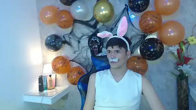 StripChat Aaron_Foxxx  is Freechat  Aaron_Foxxx — sexy dance