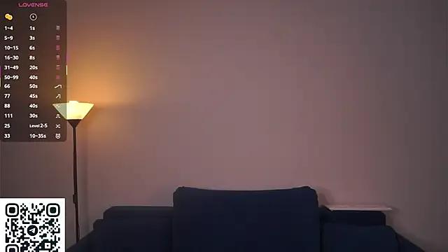 AdrianaCoenen — Suck my finger close to cam