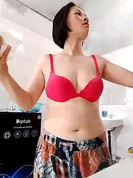 Aninyin22 on StripChat 