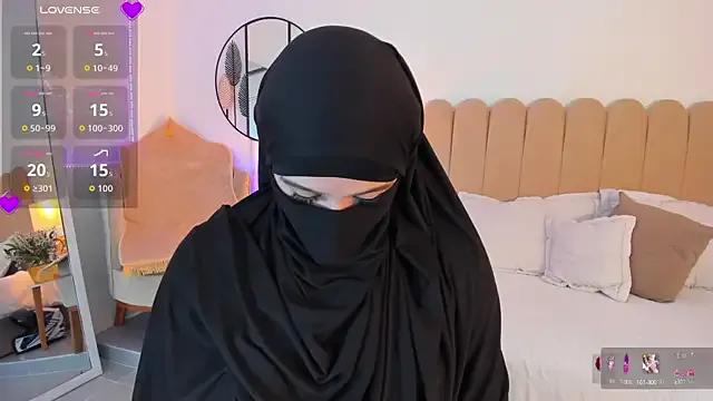 Freechat anna-henao on StripChat