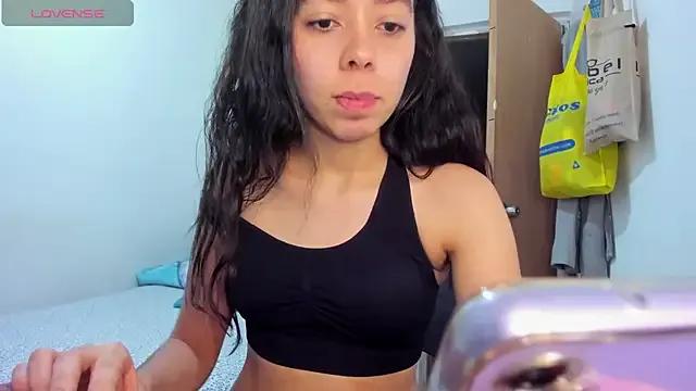 StripChat Annie_rosse1017  is Freechat  Annie_rosse1017 — delicius play pussy for big squirt