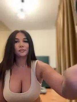 Freechat babyyboomm on StripChat