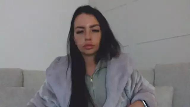 BellaBlackUK on StripChat 