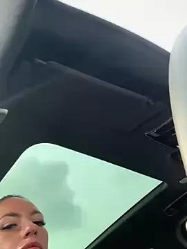 BellaBlackUK on StripChat 