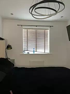 BellaBlackUK on StripChat 