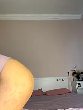Freechat bigbabykiki on StripChat