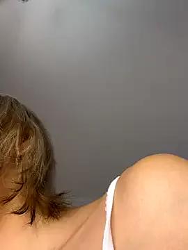 Freechat bigbabykiki on StripChat