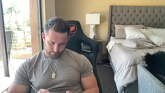 Freechat brettmycles28 on StripChat