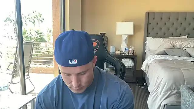 Freechat brettmycles28 on StripChat