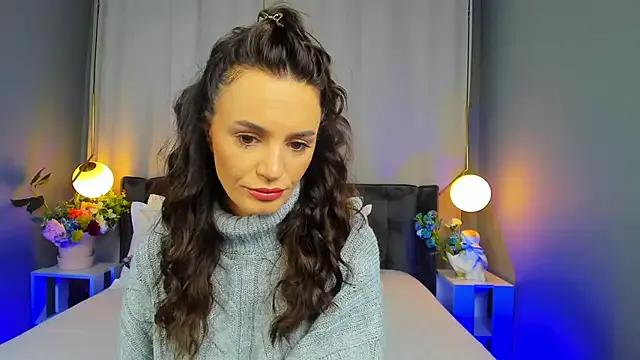 CarlaWhite — Moans get louder before the squirt 