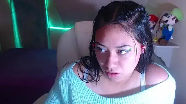 catalina_saenz19 on StripChat 