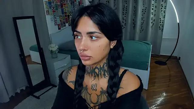 Avatar of CharimgSabrina