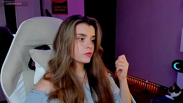 Avatar of CharmingVixen