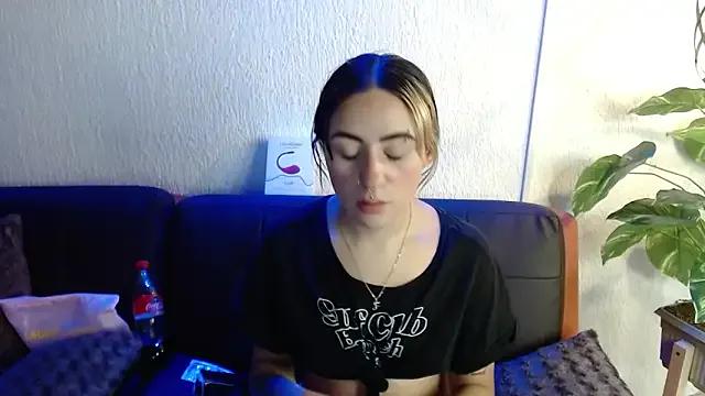 Christine_julianne — Fuck my pussy hard