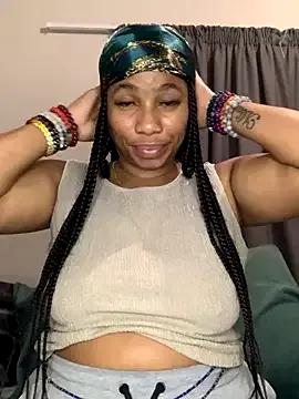 Avatar of CurvyDesire1