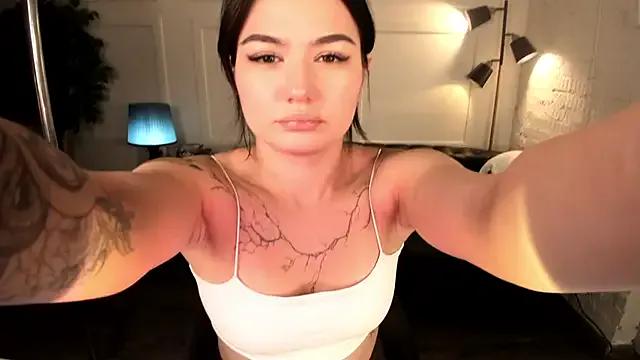 Freechat Dark_Moni on StripChat