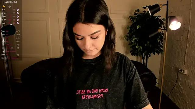 Freechat Dark_Moni on StripChat