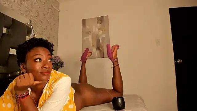 Freechat DarkHoneyy on StripChat