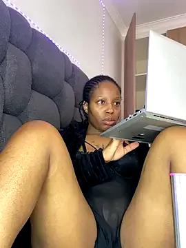 Avatar of Diamondpussy97