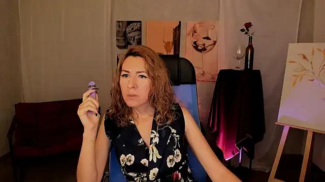 StripChat DonnaSmitth  is Freechat  DonnaSmitth — Complete the look with a handbag