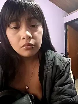 StripChat Dulce_Pettit  is Freechat  Dulce_Pettit — ICE SHOW ON THE BODY