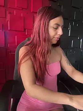 Emilyy-teen — flash tits