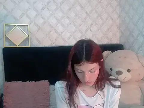 Freechat Emma-Wilson on StripChat