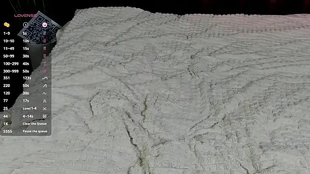 Freechat EmmyFoxxOfficial on StripChat