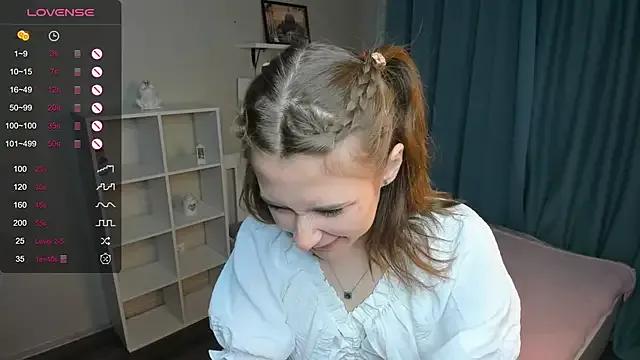 ErleneFellt on StripChat 