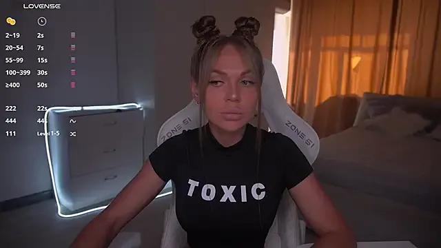 Evelinka on StripChat 