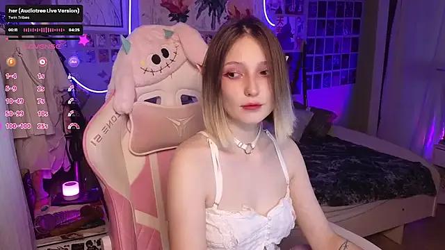 Freechat evierosen on StripChat