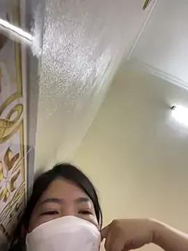 Hachi_Sweetbabie_ on StripChat 