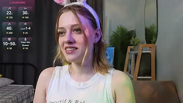 StripChat HollieCollelo  is Freechat  HollieCollelo — take off your top