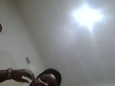 Avatar of Hornychubbybitch