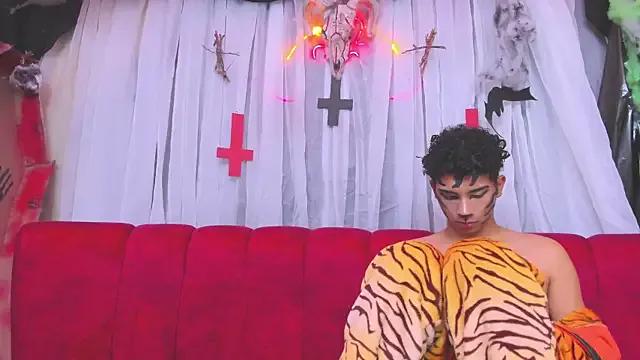 StripChat huntboyss  is Freechat  huntboyss — Hot CUM on Face Very Hot