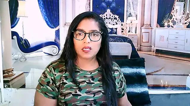 IndiaBlackPanther on StripChat 